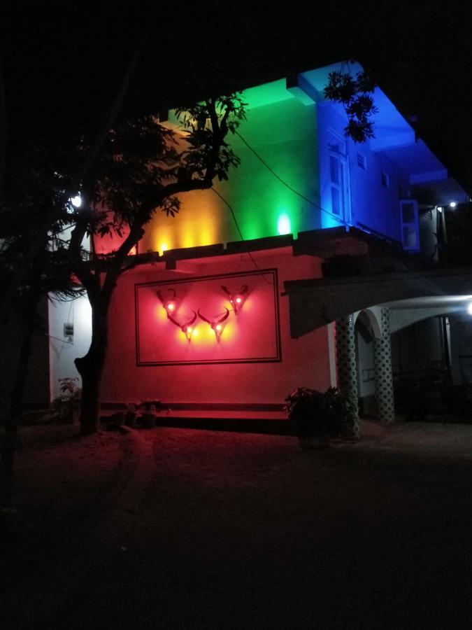 Selahn Inn Катунаяка Экстерьер фото